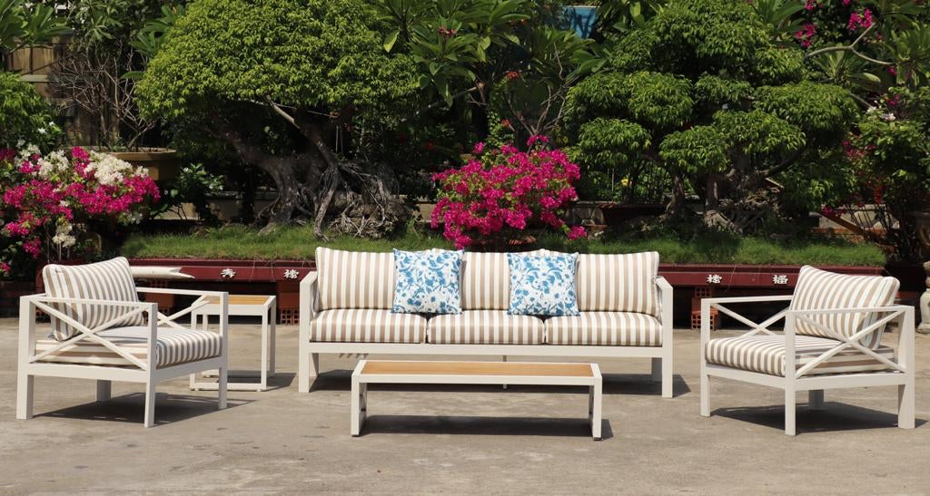 5-Piece Modern Outdoor Lounge Furniture Set Inc 3-Seater Day Bed, Coffee Table, Side Table & 3+1+1