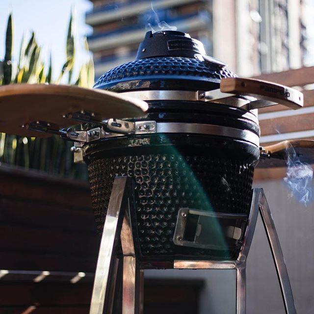 Grill King 16” Black Kamado Ceramic Charcoal Grill With Trolley & Side Tables
