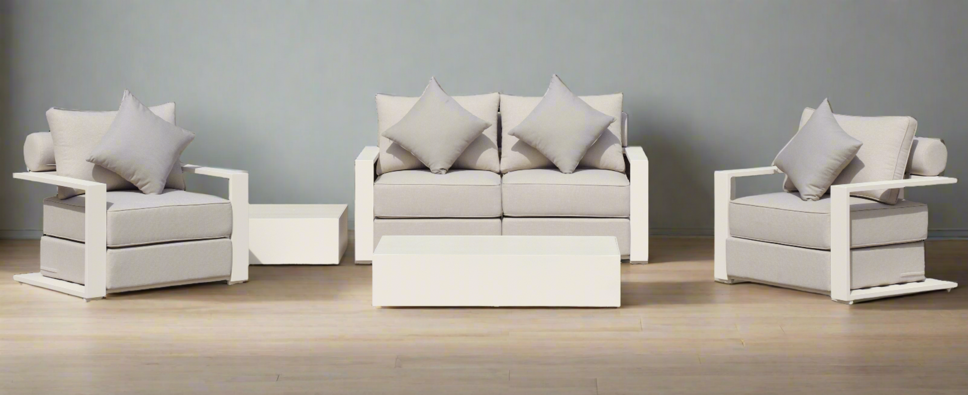 White Hampton Style Lounge Set Inc 2+1+1, Coffee Table Aluminium Frame and Weather Resistant Fabric
